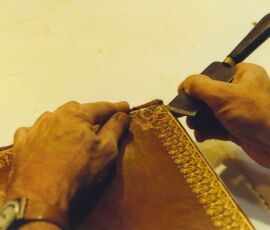 The Gallery Svg+xml,%3Csvg%20xmlns%3D%22http%3A%2F%2Fwww.w3